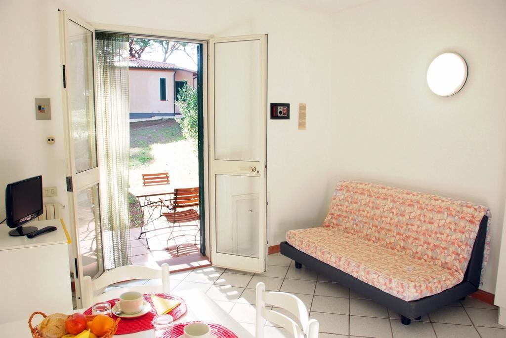 Residence Della Luna ปอร์โตอัซซูร์โร ภายนอก รูปภาพ