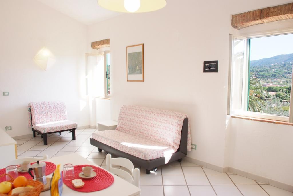 Residence Della Luna ปอร์โตอัซซูร์โร ภายนอก รูปภาพ
